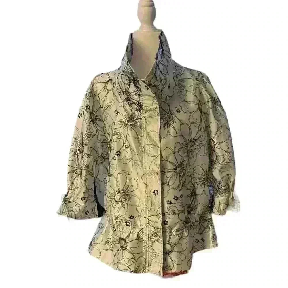 Lindi Woman’s White Black Velvet Floral Burnout Zip Up Jacket Size XL​
